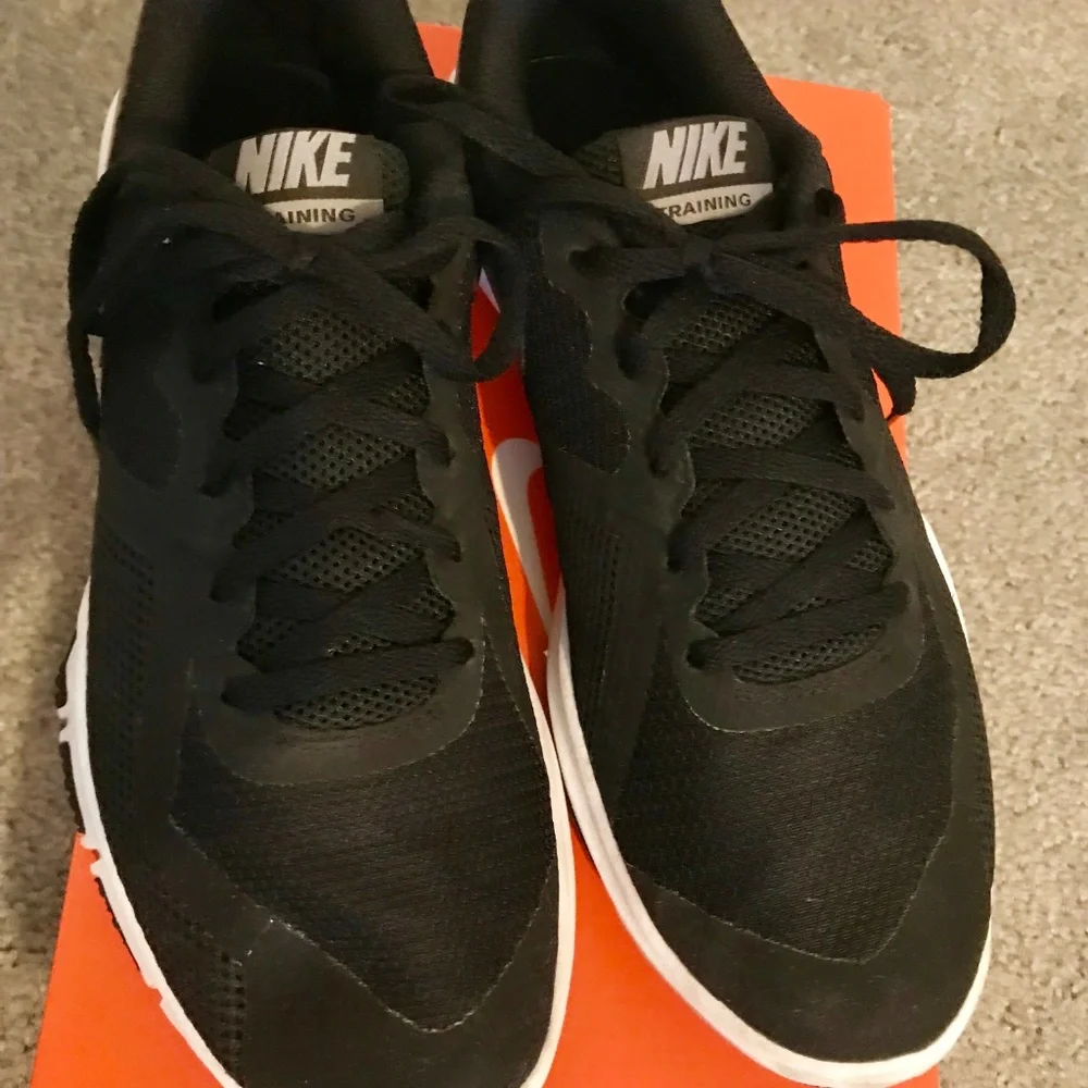 Nike mens flex